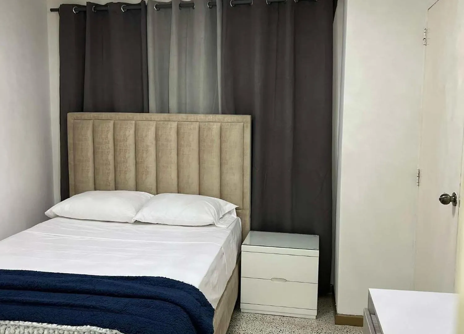 Apartamento En Zona Turistica De Medellin! Colombia